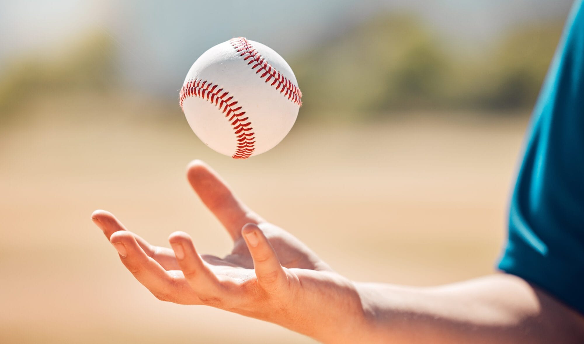 Come lanciare una palla da baseball più velocemente-1