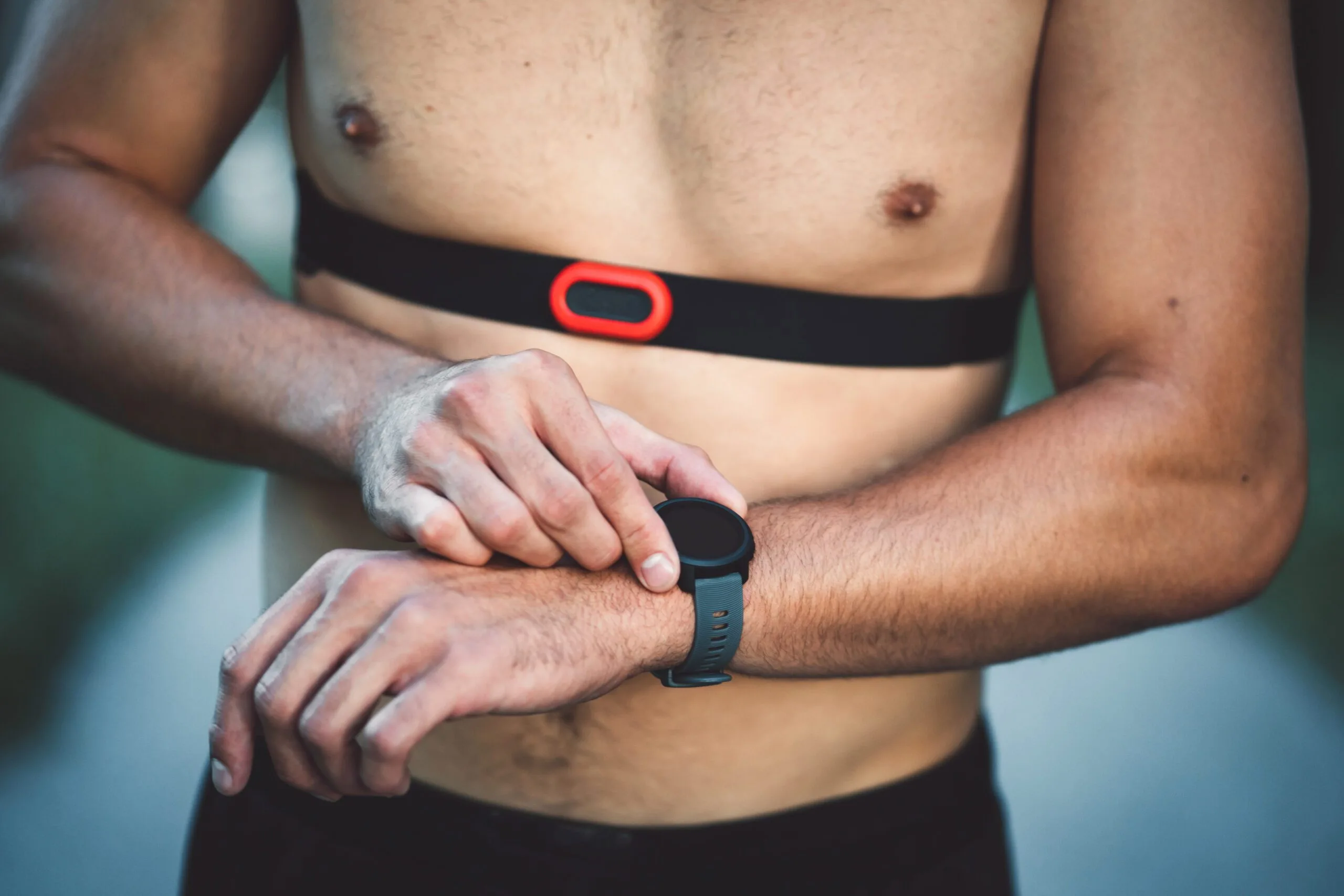 2026 年哪款可穿戴设备最精确?Apple Watch、Oura、WHOOP、Garmin 2 2026 年最佳可穿戴设备 Apple Watch、Oura、WHOOP、Garmin